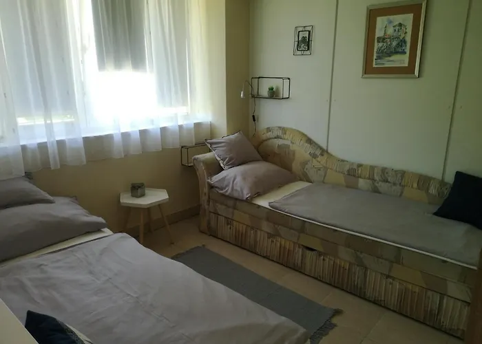 Virag Apartment Gyenesdias